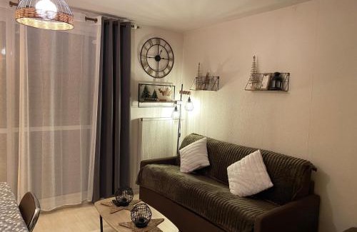 Saint-Etienne-en-Devoluy Apartment | Studio avec vue sur les pistes