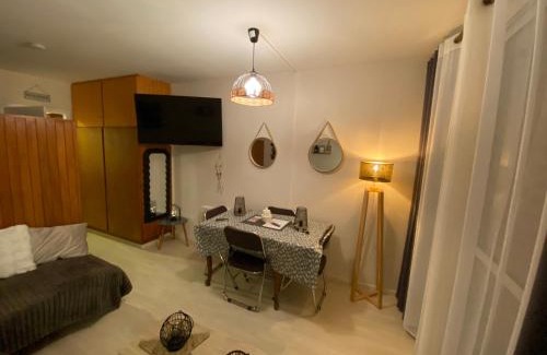 Saint-Etienne-en-Devoluy Apartment | Studio avec vue sur les pistes