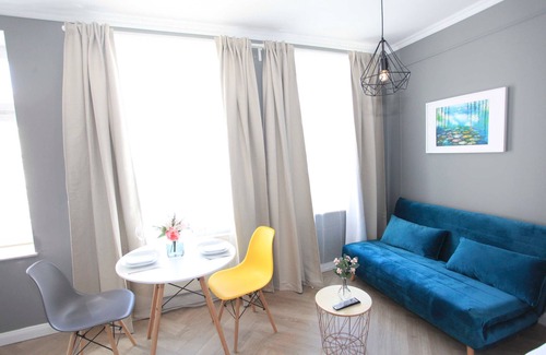 Volkmarsdorf Apartment | Studio B - Zollikof Aparts - Sauna & Studio Apartments