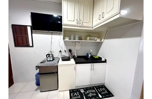Cebu House | Studio beside IT Park w/balcony