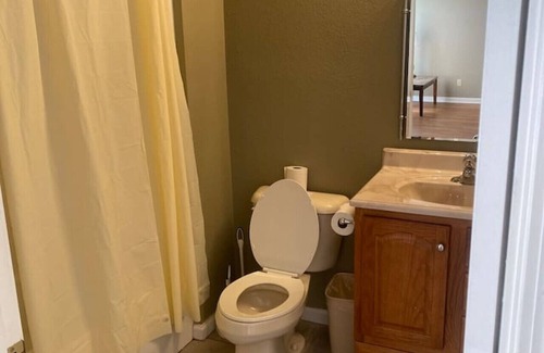 Lake of the Ozarks Apartment | Studio C Sleep 6- Bachelor/Bachelorette Parties!