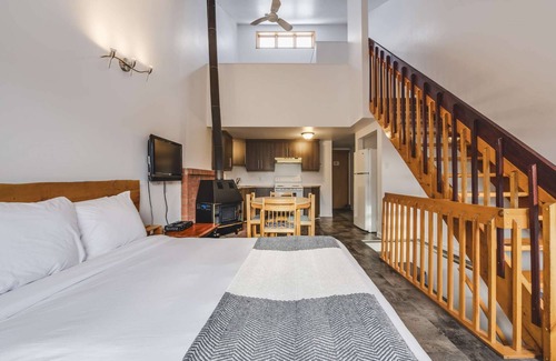 Saint Ferreol les Neiges House | Studio Chamonix 1 (Mezz 2 Q) - 4 people