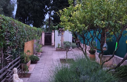 La Londe-les-Maures Condo | STUDIO CABIN GARDEN FLOOR 4 pers