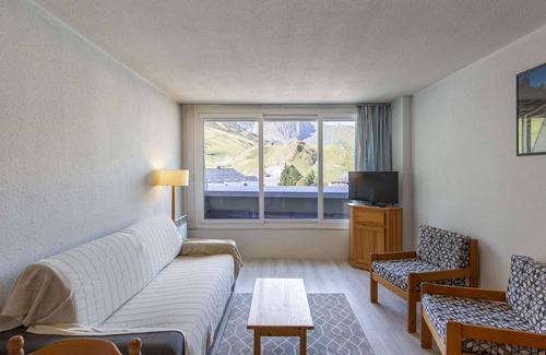 La Mongie Apartment | Studio cabin for 5 with balcony in La Mongie - Pets allowed