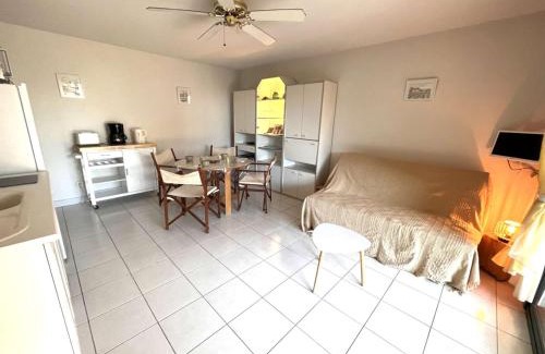 Cavaliere Apartment | Studio/Cabine à 80m de la plage avec Terrasse, Jardinet et Garage - Cavalaire - FR-1-226B-140