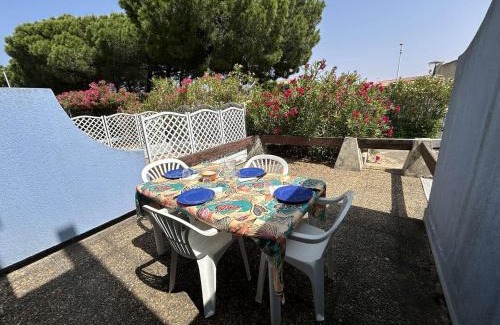 Le Grau-Du-Roi Apartment | Studio cabine 4 pers avec piscine, terrasse, proche commodités - Grau-du-Roi - FR-1-250-140