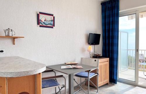 Le Lavandou Apartment | Studio cabine 4 pers, climatisé, parking, plage à pied - Le Lavandou - FR-1-251-509