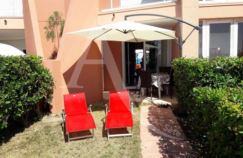 Sete Apartment | Studio cabine en rez de jardin au sein d'une résidence avec piscine