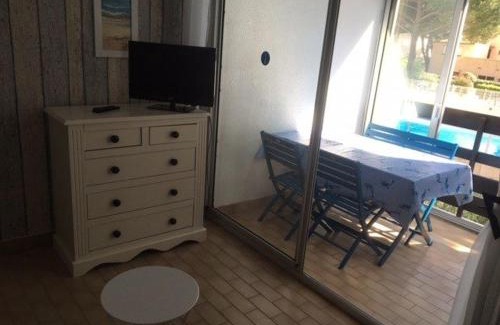 Le Grau-dʼAgde Apartment | Studio Cabine Lumineux avec Piscine, 4 Couchages, Grau d'Agde - FR-1-423-202