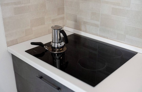 Zignago Apartment | Studio 'Camera 4' with Mountain View, Wi-Fi and Air Conditioning