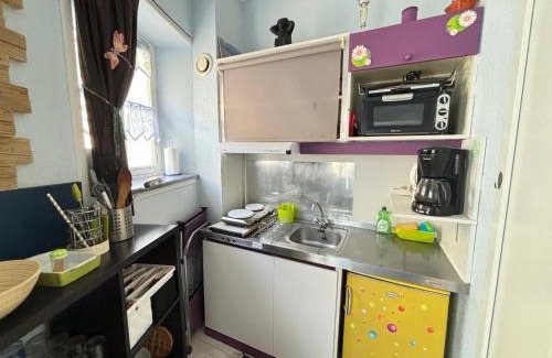 Les Sables d'Olonne Apartment | Studio Centre-ville, 100m Plage, Confort et Praticité - FR-1-197-378