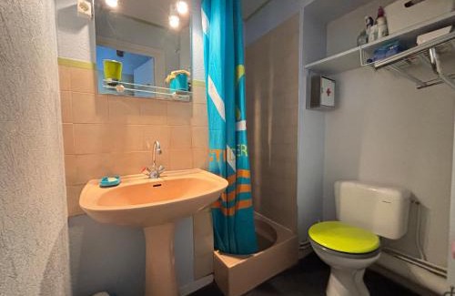 Les Sables d'Olonne Apartment | Studio Centre-ville, 100m Plage, Confort et Praticité - FR-1-197-378