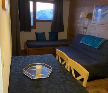 Jeux Apartment | Studio centre station avec balcon