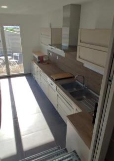 Saint-Gely-du-Fesc Apartment | Studio climatisé calme et équipé pour trois jours minimun