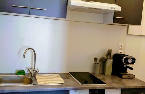 Malpasse Apartment | Studio Climatisé Équipé à 5 min du Metro