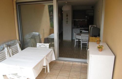 Cavaliere Apartment | Studio climatisé avec coin nuit et terrasse plein Sud, 10 m², parking inclus - FR-1-100-194