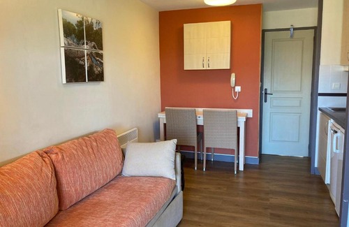Cap Esterel Apartment | Studio confortable avec terrasse, piscine et animaux admis à Saint-Raphaël - FR-1-504-608