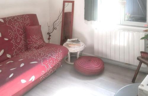 Camembert Apartment | Studio cosy à Camembert - 20 m² avec terrasse et parking