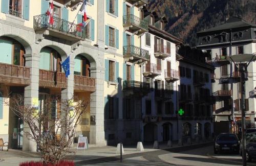 Chamonix City Centre Apartment | Studio cosy 2 pers. avec balcon, centre Chamonix, proche commerces et pistes sk - FR-1-517-23