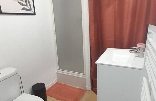 Vierzon Apartment | studio cosy "l'Auron" RDC-Vierzon-Wifi