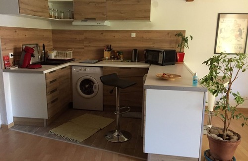Villeneuve-les-Avignon Apartment | Studio du Grand Chene