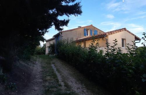 Mas-Saintes-Puelles Apartment | Studio dans un cadre champêtre