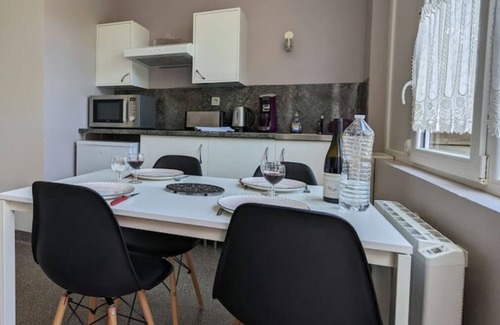 Villers-la-Faye Apartment | Studio Dans un Village Viticole Entre Beaune et Nuits St G. Détente Assurée