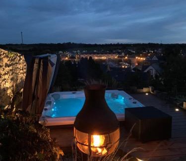 Pleneuf-Val-Andre House | Studio de Charme "Le Coquillage " Jacuzzi privatif