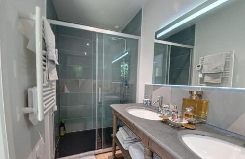 Ducey-les-Cheris House | Studio de charme indépendant avec terrasse