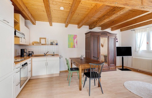 Endingen am Kaiserstuhl Apartment | Studio Apartment 'Miris Hüs' with Wi-Fi