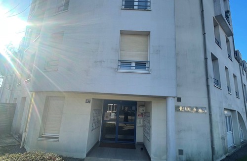 Joneliere - Universite Apartment | STUDIO DE LA BOURGEONNIERE