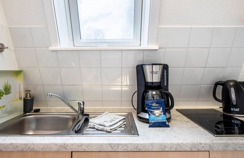 Schoenwald Apartment | Studio Apartment 'Schwarzwaldblick F App 6 with Pool' with Wi-Fi