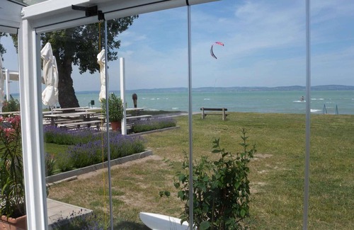 Siofok-Szabadifurdo Apartment | Studio directly on the beach