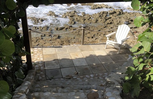 Cane Bay Apartment | Studio directly on the Cane Bay Beach ! Wake up to the sounds of the waves !
