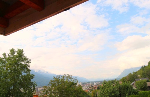 Pallud Apartment | Studio DUPLEX, Valley view, Quiet, free WIFI, Parking, Hypercentre at 400 m