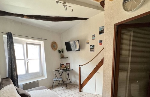 Gardanne Apartment | Studio en Plein Centre Ville