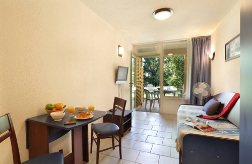 Vallon-Pont-d'Arc Apartment | Studio flat ∙ 1 bedroom ∙ 2 guests