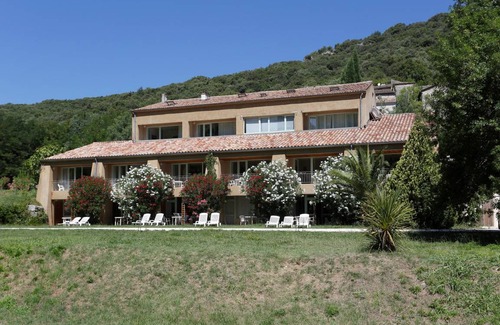 Vallon-Pont-d'Arc Apartment | Studio flat ∙ 1 bedroom ∙ 2 guests