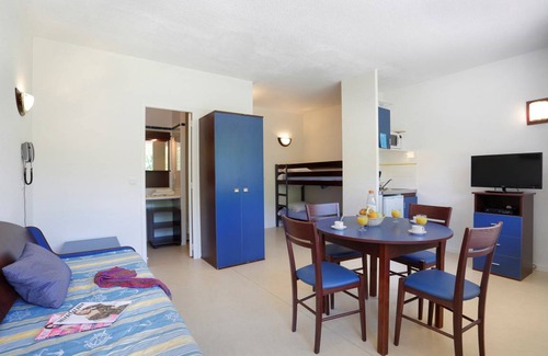 Vallon-Pont-d'Arc Apartment | Studio flat ∙ 1 bedroom ∙ 4 guests