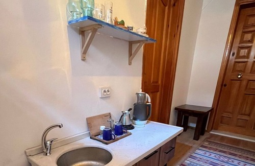 Bozcaada Apartment | Studio Flat 5 min to Ayazma Beach in Bozcaada