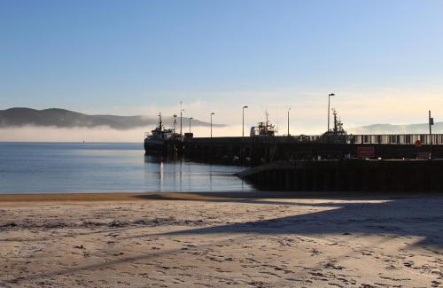 Rathmullan Apartment | Studio flat - An Bonnan Bui