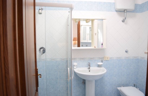 Forio Apartment | Studio flat between the center and the thermal baths.Villetta Lucia Forio