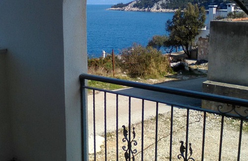 Pokrivenik Apartment | Studio flat near beach Cove Pokrivenik, Hvar (AS-8673-b)
