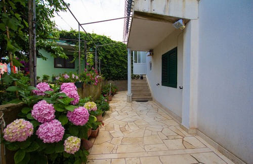 Sucuraj Apartment | Studio flat near beach Sućuraj, Hvar (AS-566-a)