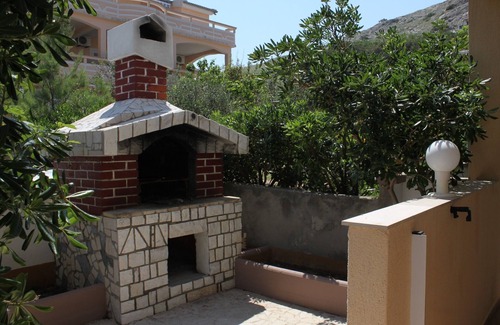 Metajna Apartment | Studio flat near beach Metajna, Pag (AS-6497-b)