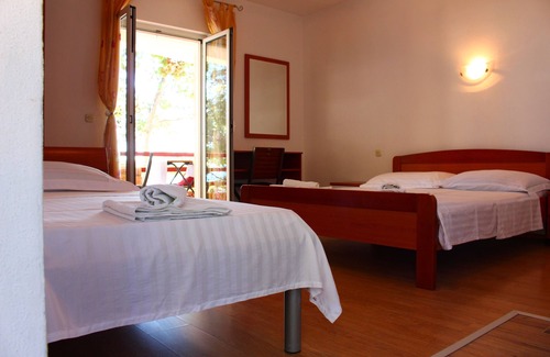 Sveta Nedjelja Apartment | Studio flat near beach Sveta Nedilja, Hvar (AS-13176-b)