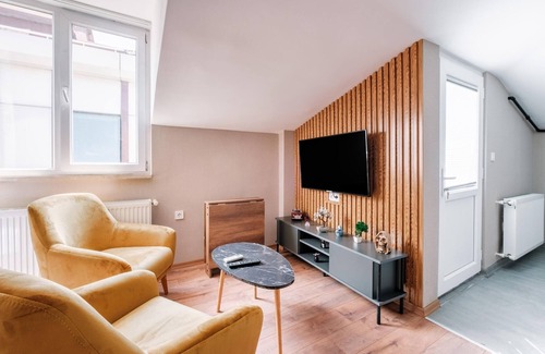 Yakuplu Apartment | Studio Flat w Terrace and View 8 min to Torium