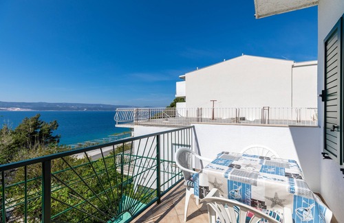 Lokva Rogoznica Apartment | Studio flat with balcony and sea view Lokva Rogoznica, Omiš (AS-18638-a)