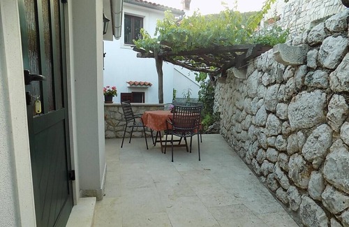 Zagore Apartment | Studio flat with terrace and sea view Zagore, Opatija (AS-13277-b)
