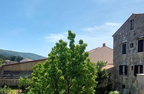 Cres Apartment | Studio flat with air-conditioning Cres (AS-21116-a)